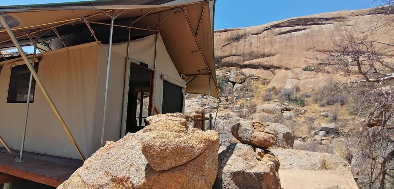 Ondudu Safari Lodge Omaruru Exterior photo